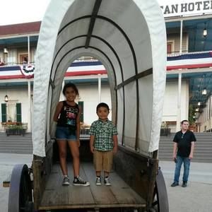 Meet your Posher, Gustavo